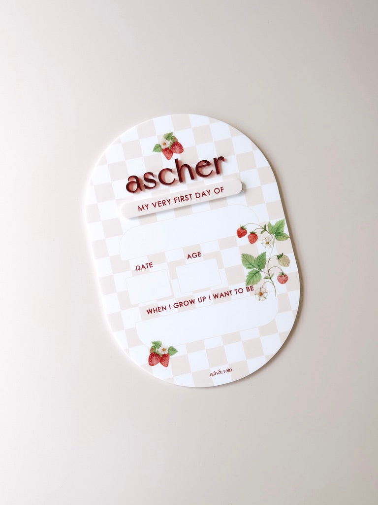 Strawberry First/Last Day Board - Oval